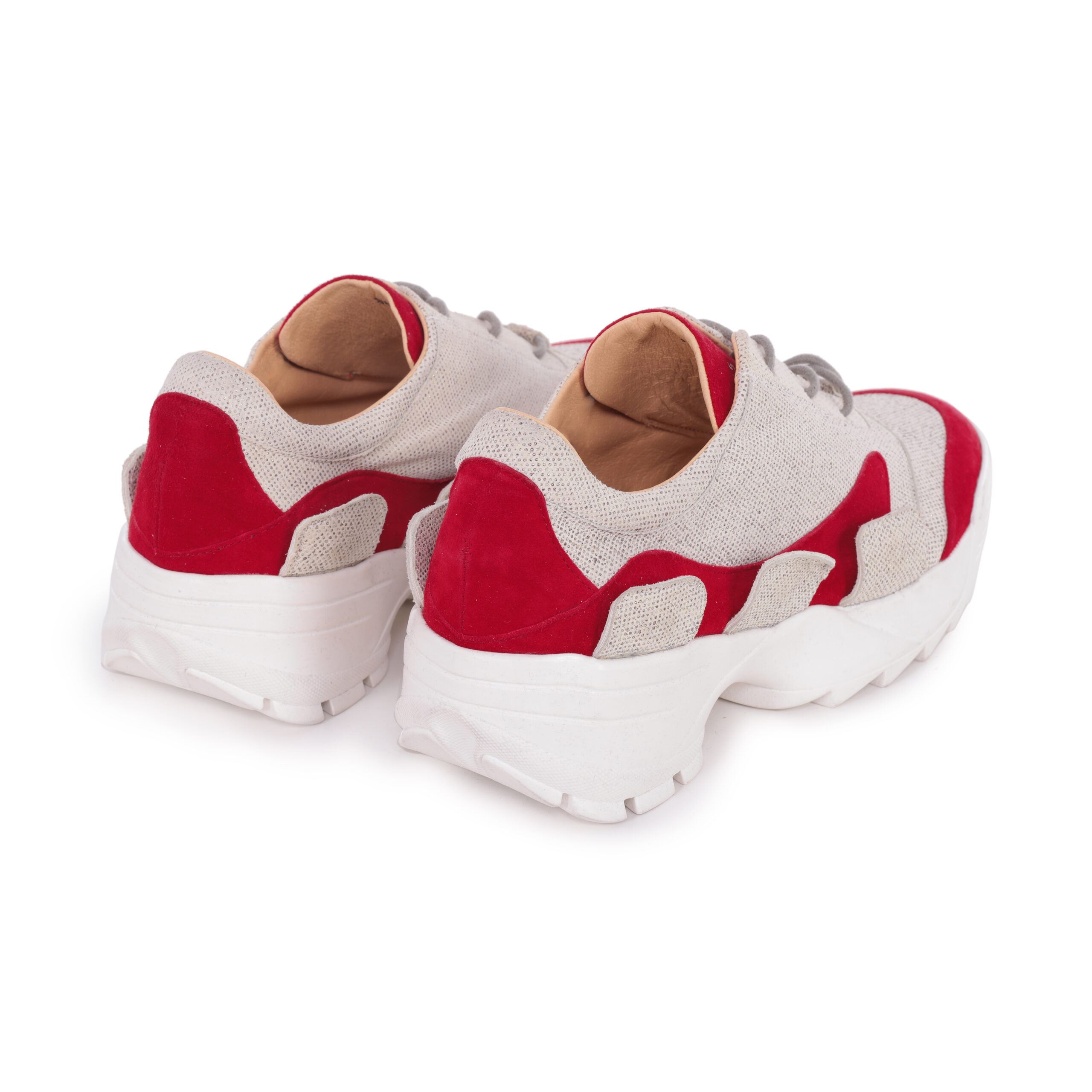 OSORIATI - Modèle de sneackers rouge - vue de derrière