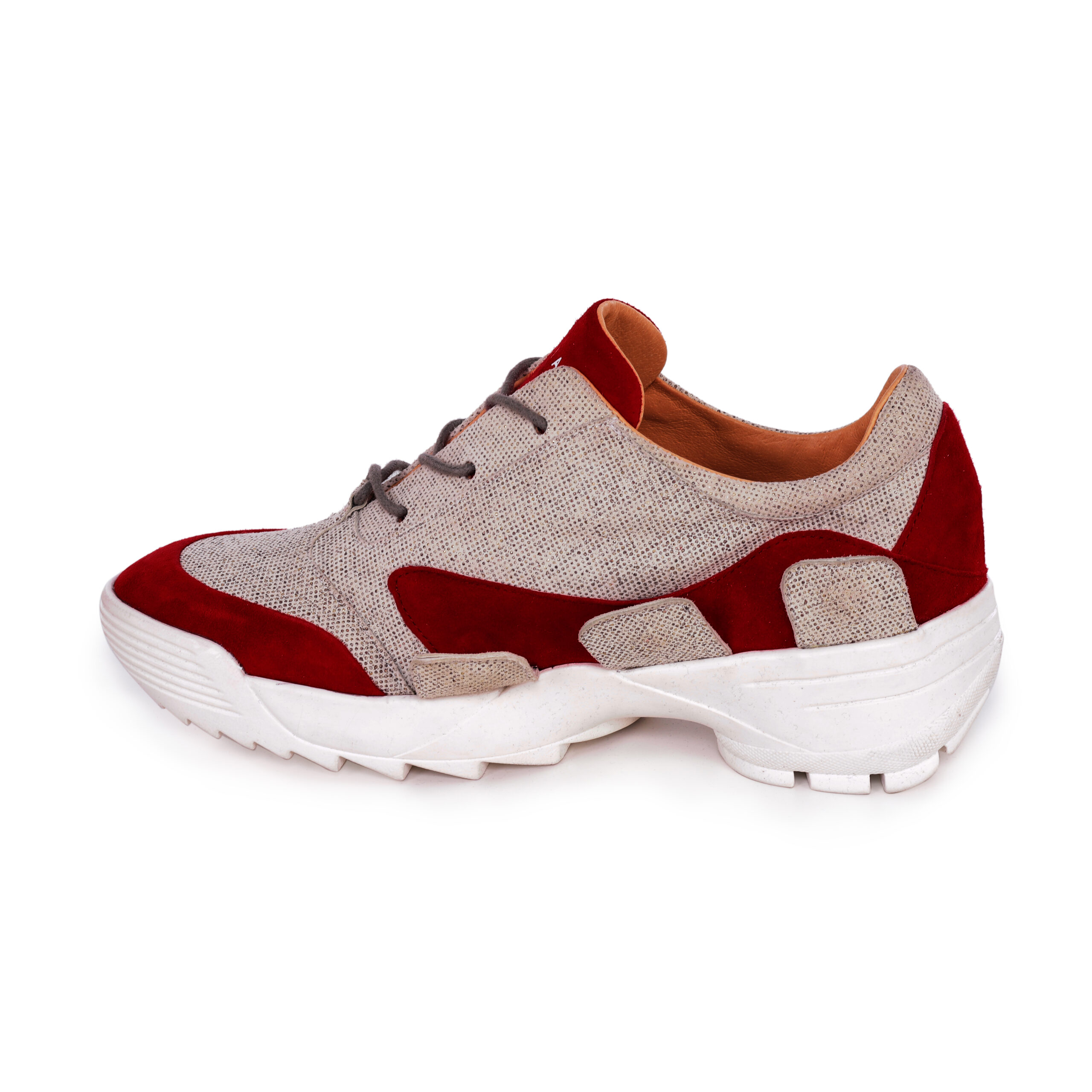 OSORIATI - Modèle de sneackers rouge - vue de côté